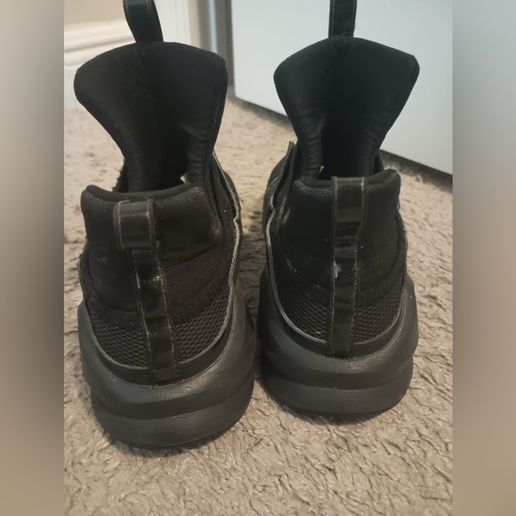 Puma Fierce - Picture 2 of 3